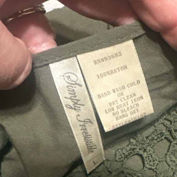 Simply Irresistible Womens Large Crocheted Overlay Green Lace Blouse St Patricks - Picture 4 of 8